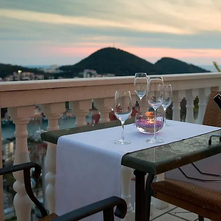 Dili Apartman *