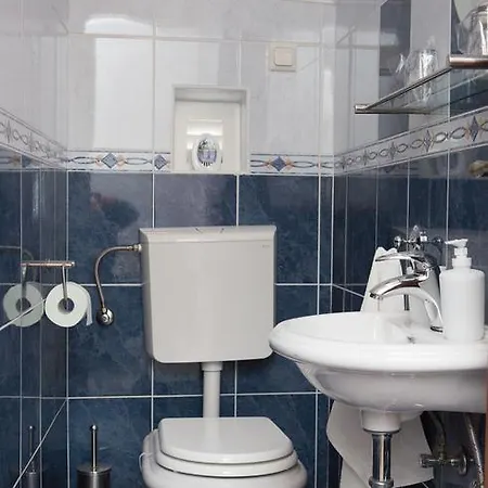 Dili Apartman *